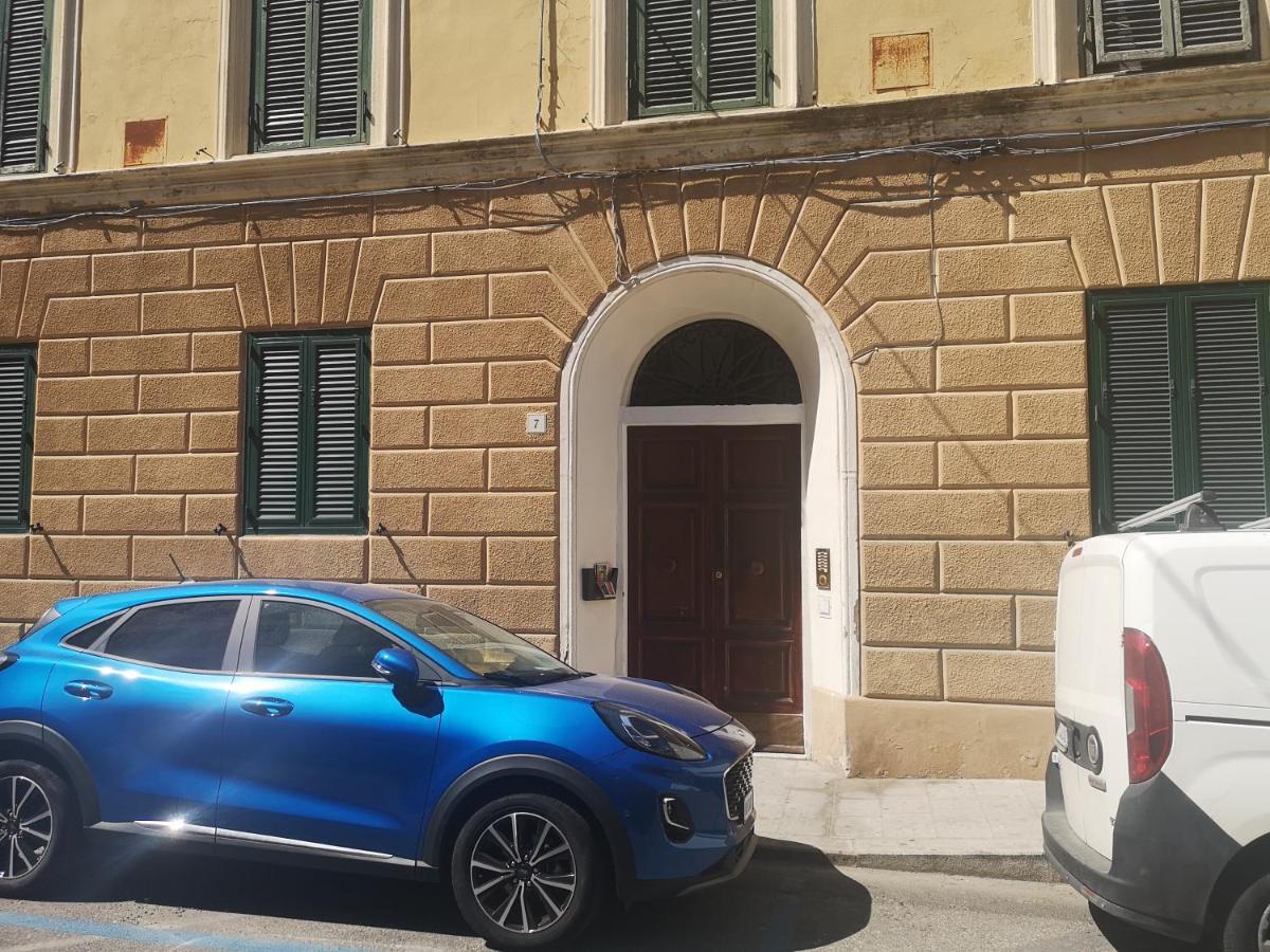 شقة Porta A Mare, Free Parking ليفورنو المظهر الخارجي الصورة